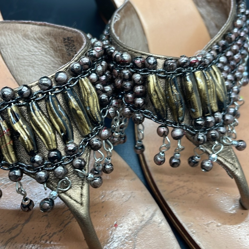 Yellow Box metallic bronze gold beaded Alexis slip on sandals Size 6.5 - Picture 11 of 15